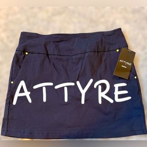 Attyre Petite skort navy blue with gold accents
